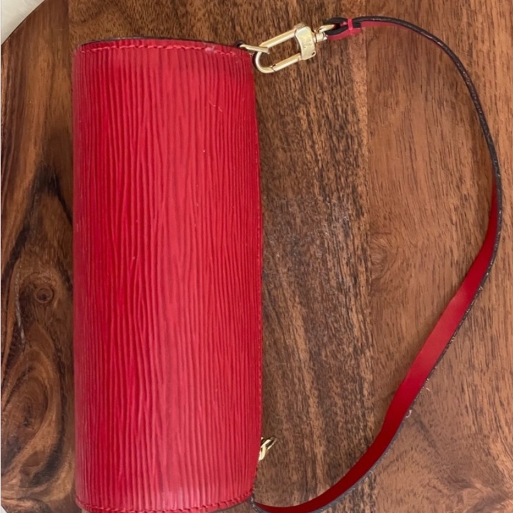 Louis Vuitton EPI Soufflot Pochette Mini in Castillan Red EUC with Coa - Picture 5 of 17